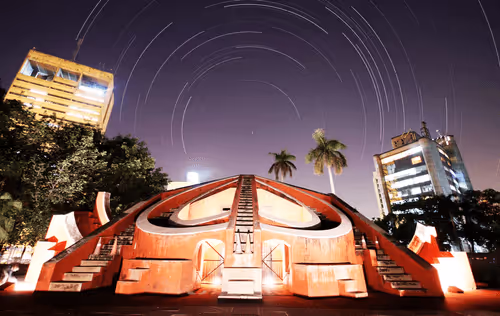 Item #93376088004058715635902471097401552149257290609147284986368570489192312733697 Media