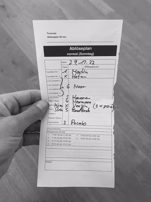 Item #48208519784473218960603621002887999920999392220417756079881213112467079561238 Media