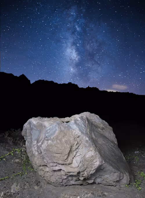 Item #60469663086247547060734774796591062506143363533646926759444952873814619848705 Media