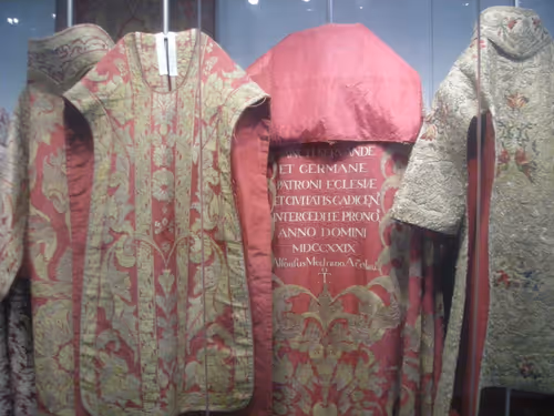 Item #7967281033894542222055828877453032867342209807388350993583448383787125178369 Media