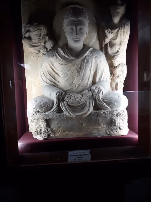 Item #68498948600142544518103313069894148585274410698911262879626619393393169530881 Media