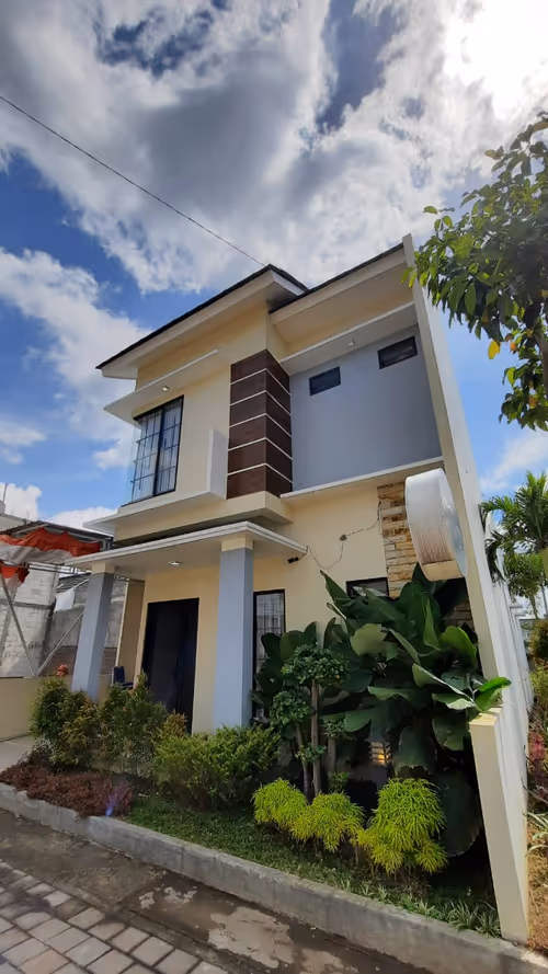 Item #114368380072475554358774345171388874313024483179363286524864187044690946686977 Media