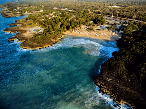 Item #98744923316340551097021219352896563086046998435496864176051294085571806232581 Media