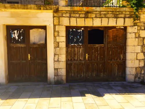 Item #23186007729053203064202564950252010176441349976529161374651306483911695007745 Media