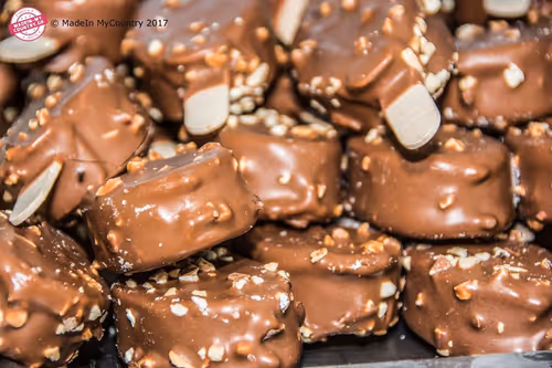 Item #21218919643484846679386017214105436286474954155539936946797714317199454240788 Media