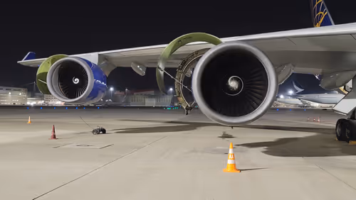 Item #70615515523220136811989957340591719186683601591550863742400447995906453667845 Media