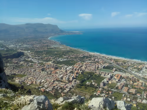 Item #56287055780979128950245095664156082691230445151418642547794192061805604372481 Media