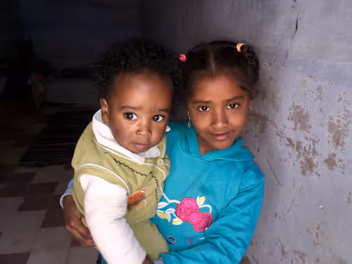 Item #96587523373113111080358341550985904879588799302857967207124218625442938093569 Media