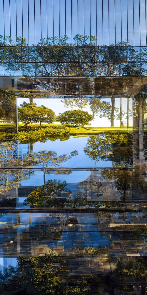 Item #53204195999668057401361450590388499232587888718751066529720239529194711678977 Media