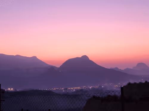 Item #65013659747461728180071049387302124182289948130592676344053188246874913505281 Media