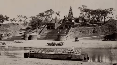 Item #39916610678052500138596211548792698776473563312308341193271399275322706755585 Media