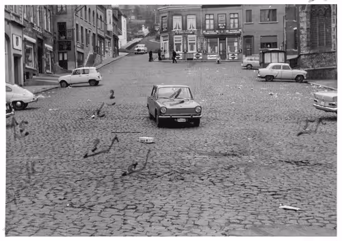 Item #81605143874735396064312735428883903564068242767550807813730910827555273572402 Media