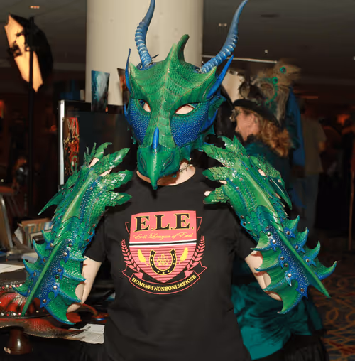 Item #101781076606913368703994870376422551589712968996234005996245121109803254415361 Media