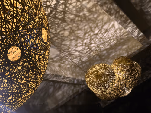 Item #36722077208370829994300803207243325479972807105622100891421371664853454815233 Media