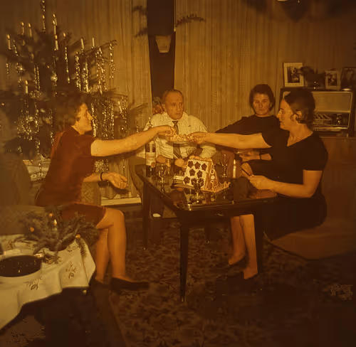 Item #99229842247812193492092246635526113316383887000586294441888985049232769548289 Media