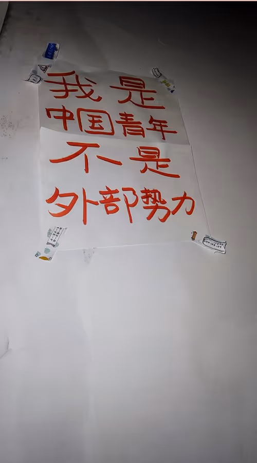 Item #93461176747039088234827245090120793672772540830640058808582334136209865965569 Media