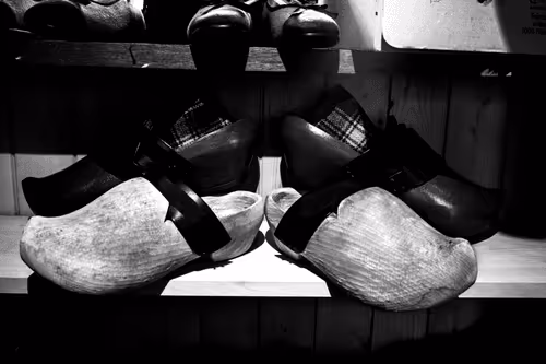 Item #73754067670666287486777451025371723803701293216623981117739972858584842108929 Media