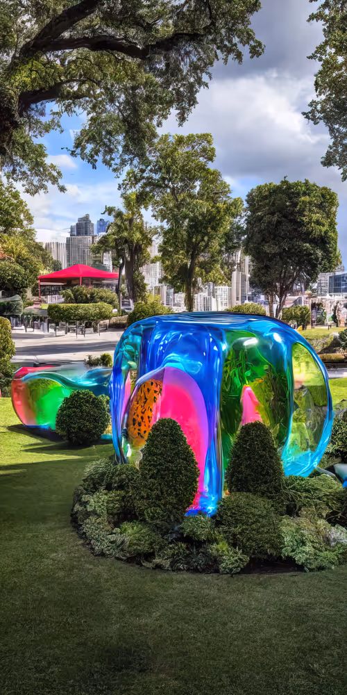 Item #53204195999668057401361450590388499232587888718751066529720239259814362873857 Media