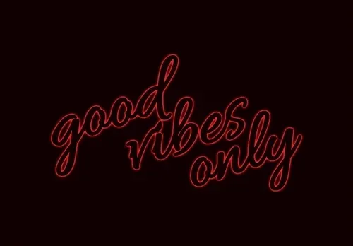 Item #76032813810289543817916520469561655517228222186003049571883987808036908433808 Media