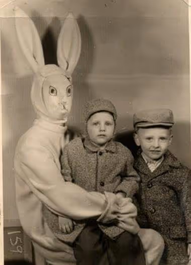 Item #9904232508516744841243121283726793551498964574342498012839096340082143002625 Media