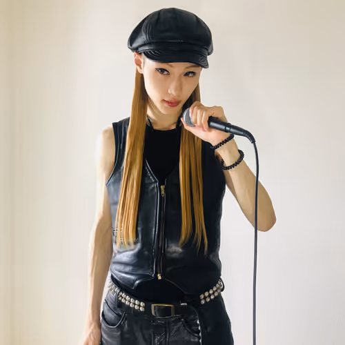 Item #28844510675054363679779527715488115790191086957330320945179442960720191291393 Media