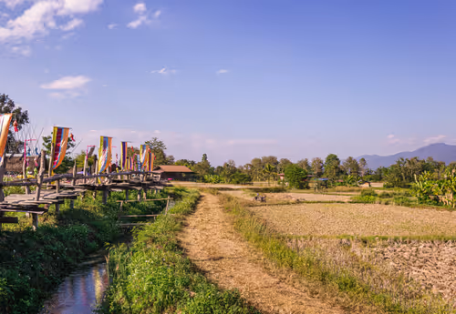 Item #9186887323471115990064256838151810712662596372602321320824788249959750172673 Media