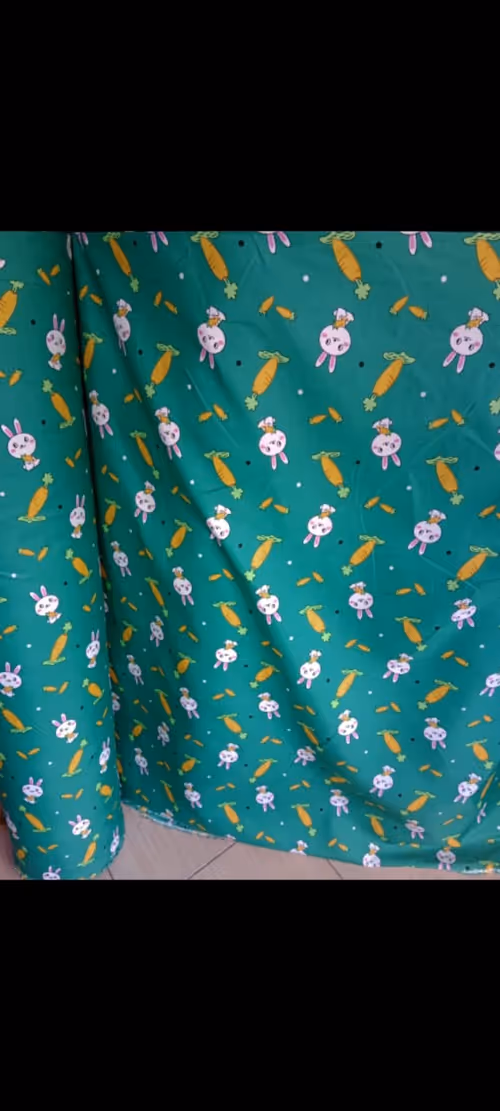 Item #114368380072475554358774345171388874313024483179363286524864187000710481575956 Media