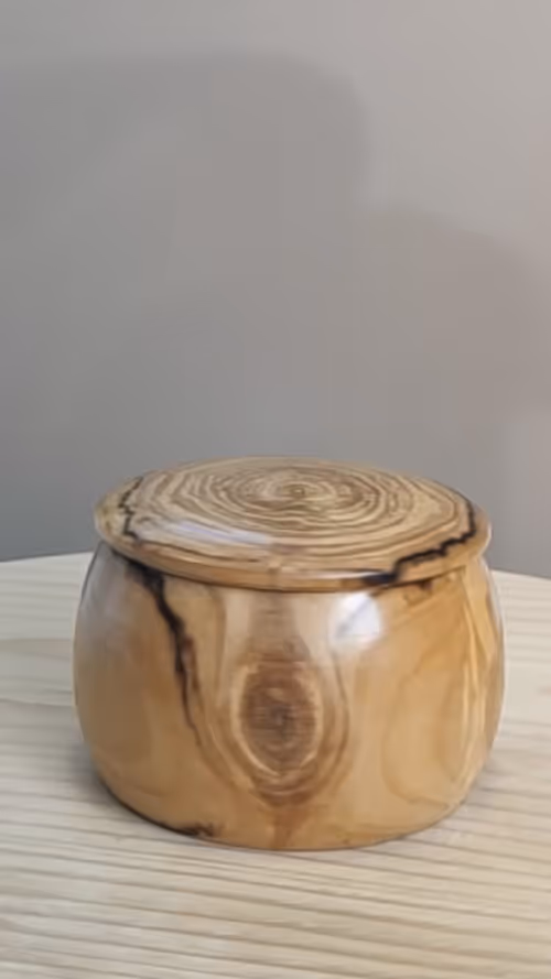 Item #42591448628387589718515734944531957498422302701531104305965944574564810883073 Media