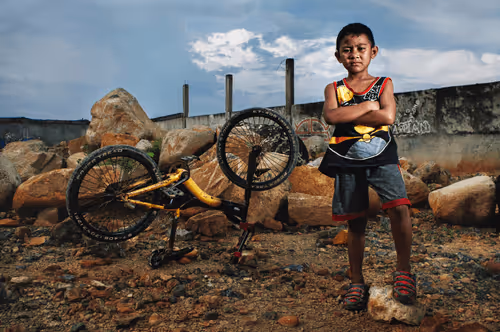 Item #1686732171480064398606657756761529000070319604084252491518214258041448038401 Media