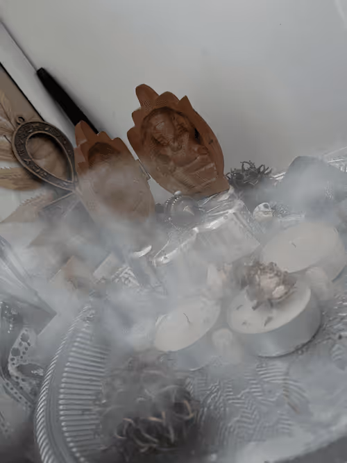 Item #9602564652268761382671895604260682453323108948700269921745857685823713968129 Media