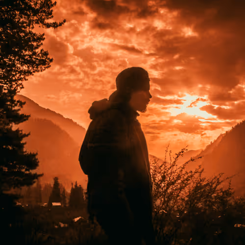 Item #39642702182760733779076736893142354340021633392170204061004215601590022701057 Media