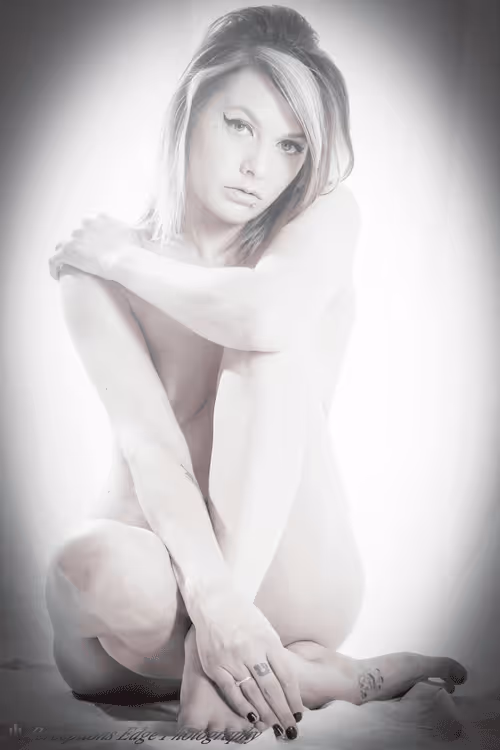 Item #66982704645945298158338753232258733759579696111162546614135094821748905869313 Media