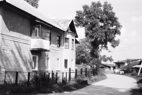 Item #34811634924862855090105769671786307071201187759740501250683185501323472666625 Media