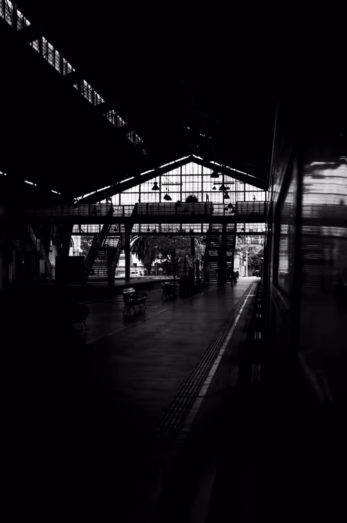 Item #51713688371441963364437702174856036377289266459238350910638525351538760613889 Media