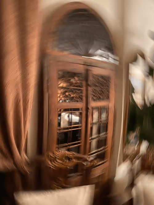 Item #62402000334580523921237358418718502457721815832787791947048085416842388045825 Media