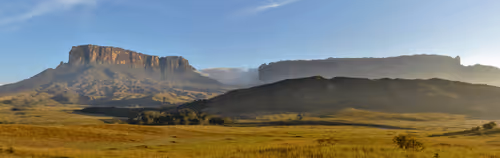 MAGESTIC MOUNTAINS 