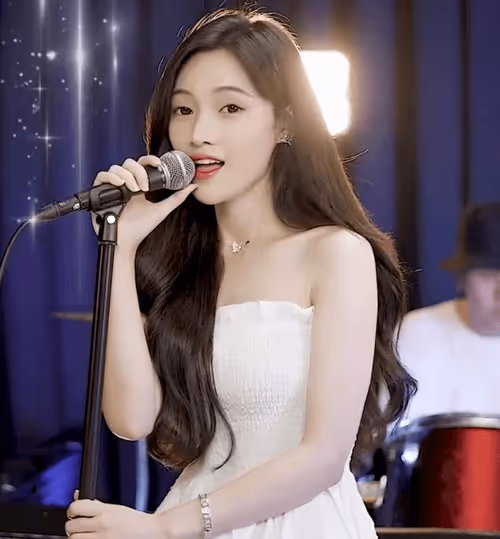 Item #56786051454938448665662269990406586078806734097182831935099503653692293251073 Media