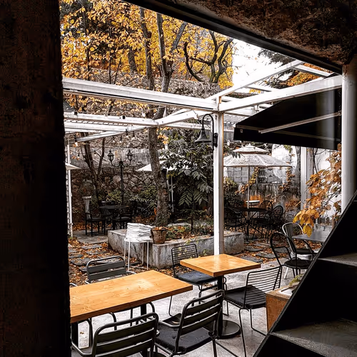 Item #56898950157913093593627224256500170032881666157173615048892704360511244861441 Media