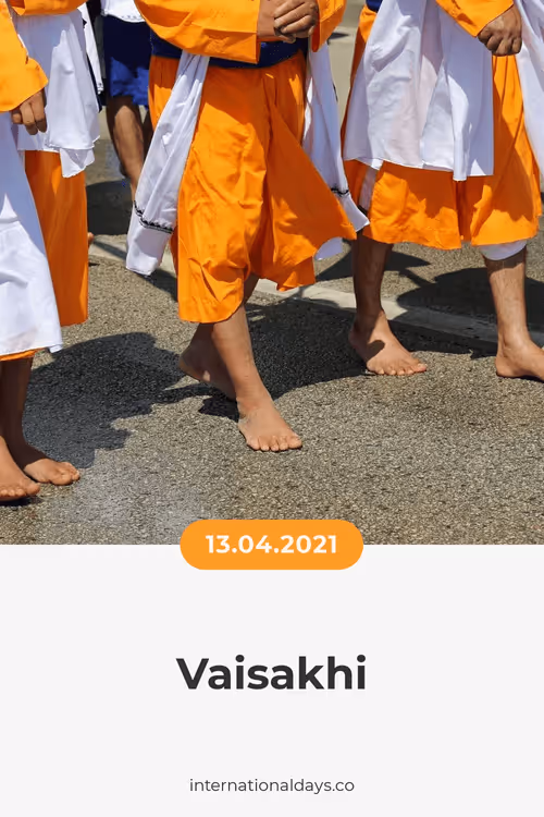 Item #84967509520196306123188380026293221301468344843151761076076916456183232987137 Media