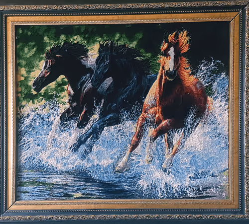 Item #44058325310631288922336151703793555057801410454682834900542493289942697902081 Media