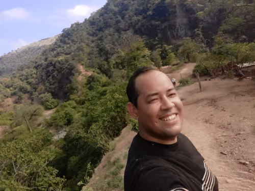 Item #32237202173720727343948986965561335091197107318394763909165930941824492371969 Media