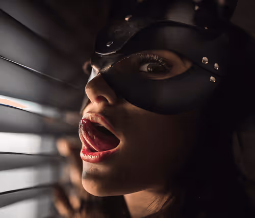 Item #45270907079150831630835126991051497487401745307980783275453893987608649793537 Media