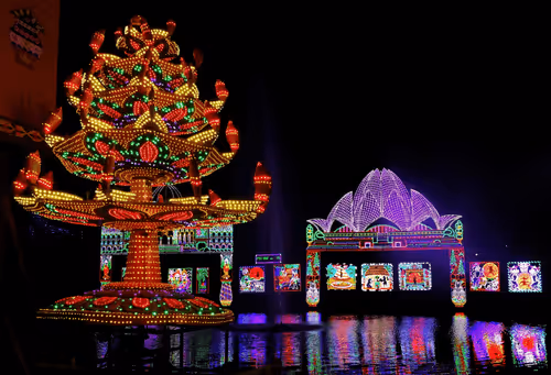 Item #106615817144421690512117958123002558914237390370832381095526921128207055847425 Media