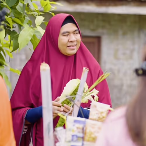 Item #65355848525352868398509282793089230237805041780595649946072565977075893141505 Media