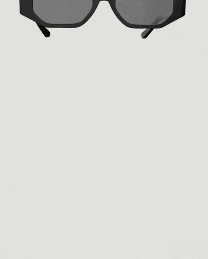 Item #11881996803311537579056272652714450710706688112760560449315747619290564526081 Media