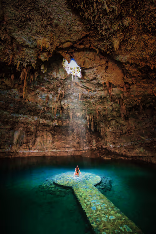 Item #37500018886324651166210288034401330052092481048438258584651800271404778127361 Media