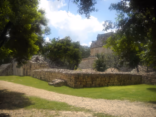 Item #7967281033894542222055828877453032867342209807388350993583448282632055422977 Media