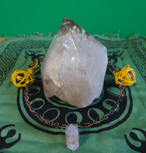 Item #42308540046866541539971940445397108885631946936136039124320588134998045884516 Media