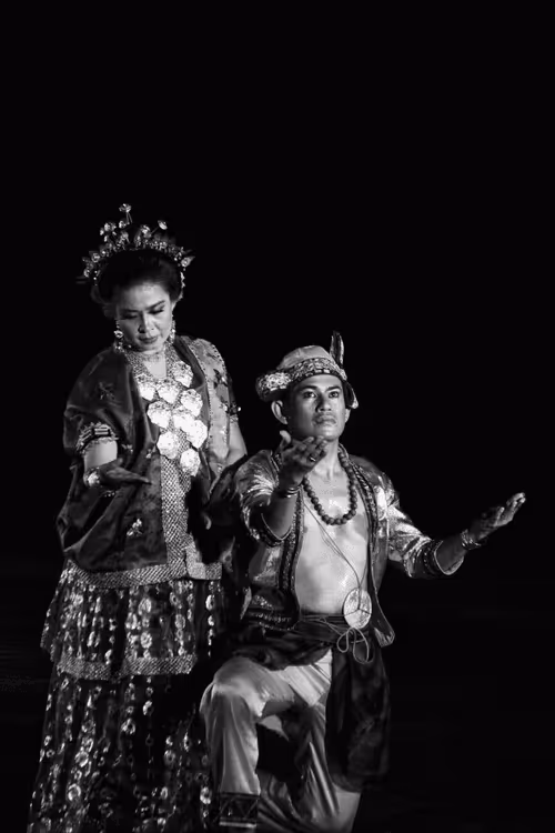 Item #1686732171480064398606657756761529000070319604084252491518214264638517805057 Media