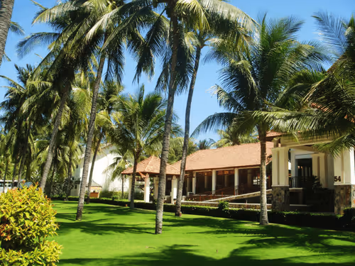 Item #47740723628740992811774374688397150768592318939959493340400451284728826298369 Media